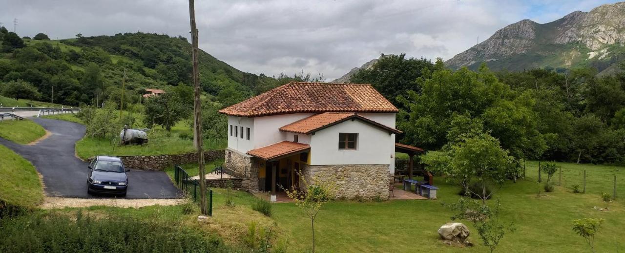 Вілла Casa Del Sella El Llano Екстер'єр фото